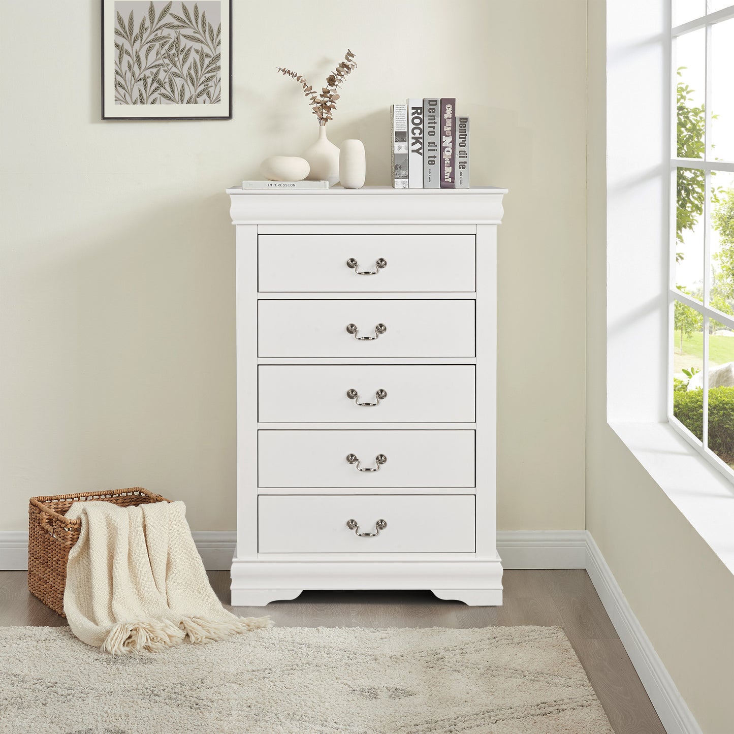 31.5"W White Transitional Chest with Dovetail Drawers and Bracket Feet