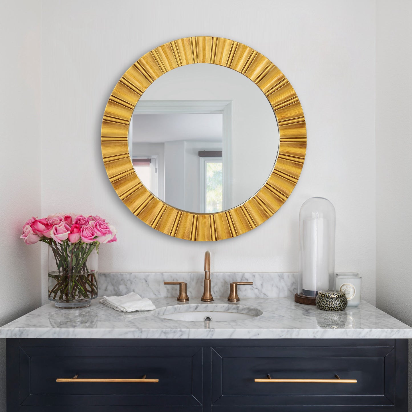 IHOMEADORE 25.5 in. W x 25.5 in. H Gold Round Framed Wall Bathroom Vanity Mirror, Modern